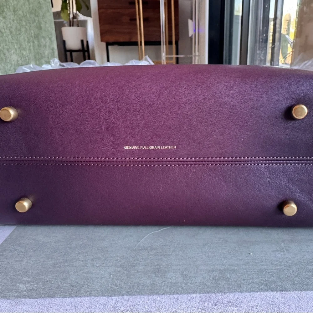 NEW Coach Empire 28 in Merlot - Picture 4 of 13